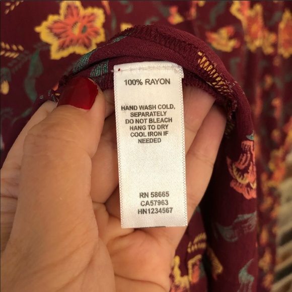 Sun & Shadow - NWOT Floral Maroon Kimono - Picture 8 of 8